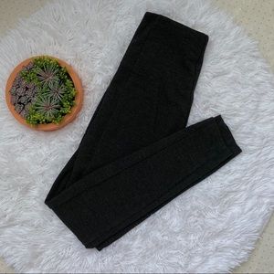 Lysse Gray Quilt Pattern Straight Leg Leggings